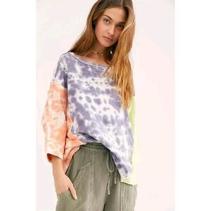 Free People We The Free Chasing The Sun Top Size Small Tie Dye Oversized‎ Boho